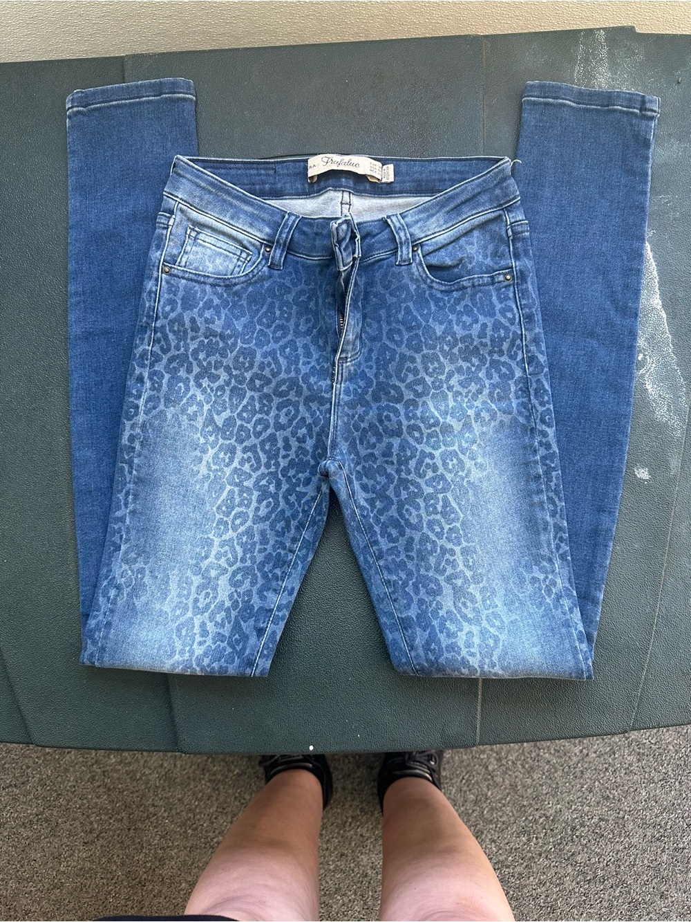 Zara Trafaluc Blue Leopard Print Women’s Jeans